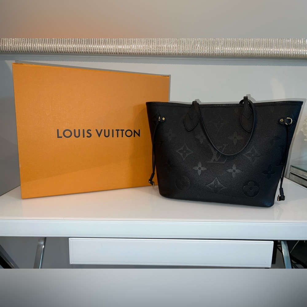 Authentic Louis Vuitton Neverfull MM - Picture 11 of 14